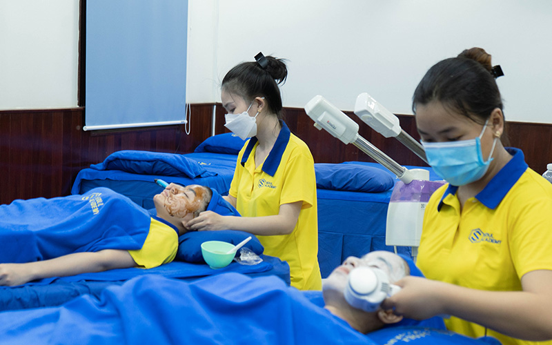 Có rất nhiều quyền lợi khi tham gia học chăm sóc da mặt tại Học viện Seoul Spa