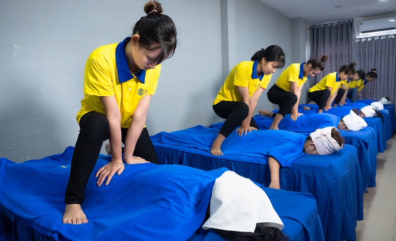 Nguồn khách hàng của ngành massage body nam rất ổn định