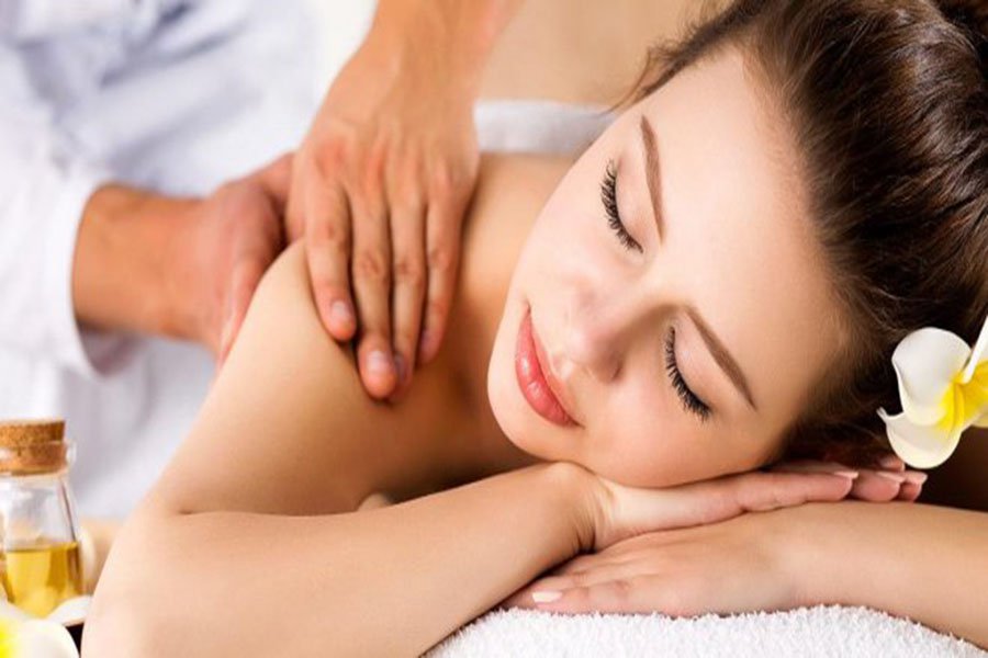 Massage giúp cơ thể thư giãn, giảm căng thẳng
