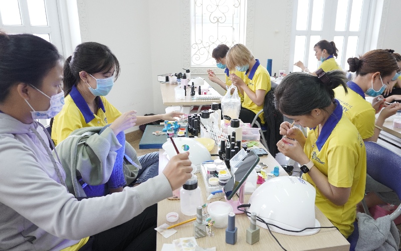 Seoul Academy là địa chỉ dạy nghề nail ở Vĩnh Long chất lượng, có môi trường học tập năng động, thân thiện