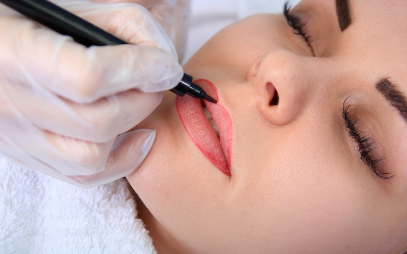 Phun xăm môi là một trong ba mảng nhỏ của nghề phun xăm thẩm mỹ