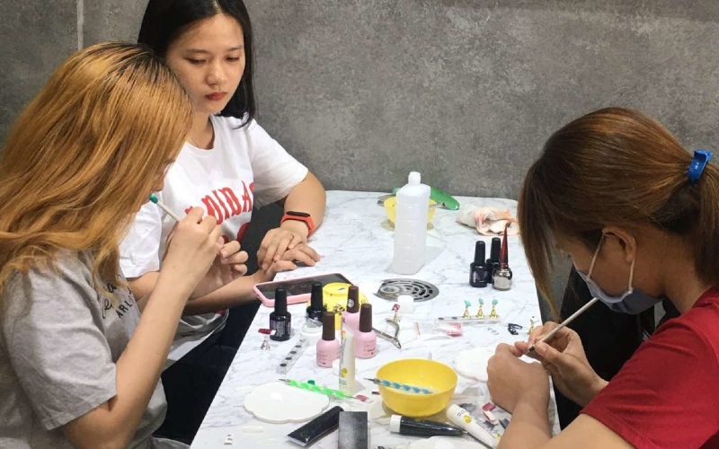Tỷ lệ thực hành khi học nail tại Trang Beauty Salon lên đến 90%